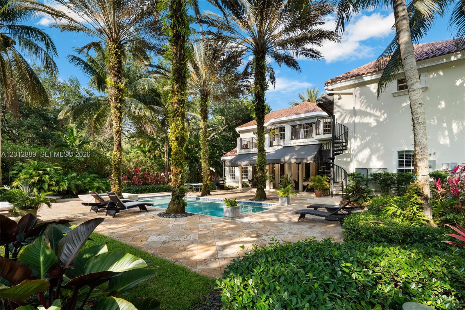 6801 SW 94th St Pinecrest, FL 33156