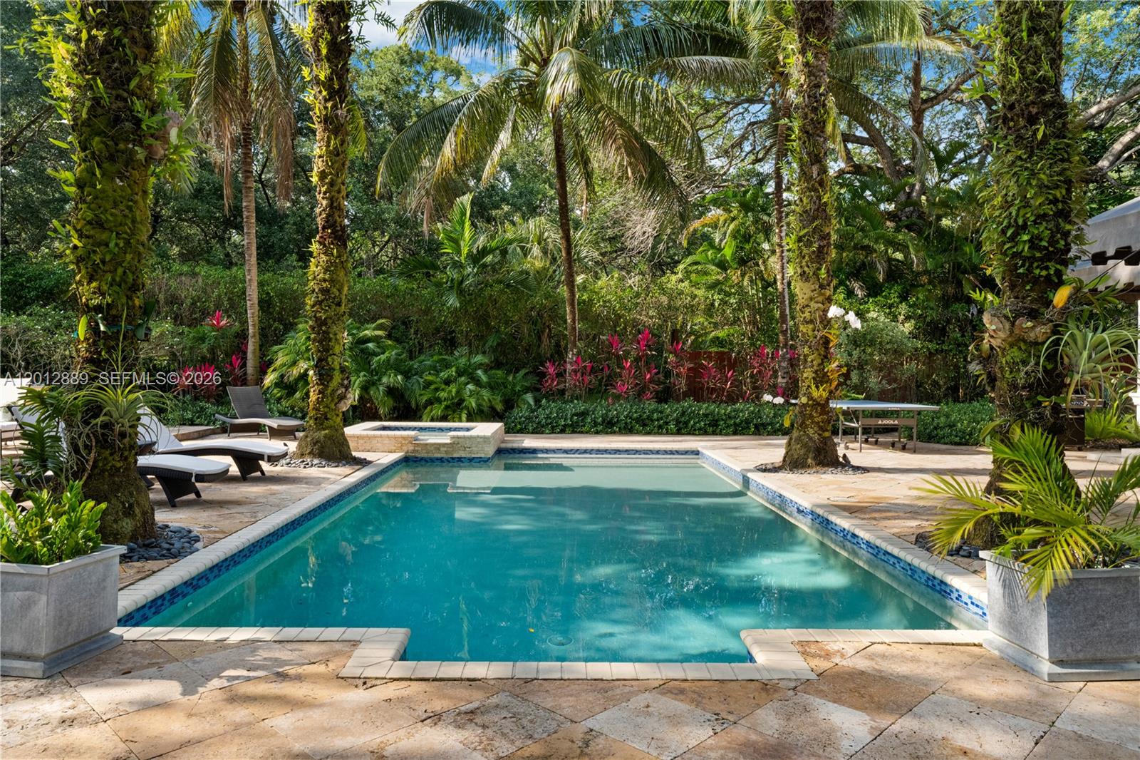 6801 SW 94th St Pinecrest, FL 33156