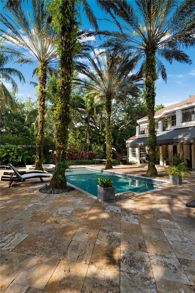 6801 SW 94th St Pinecrest, FL 33156