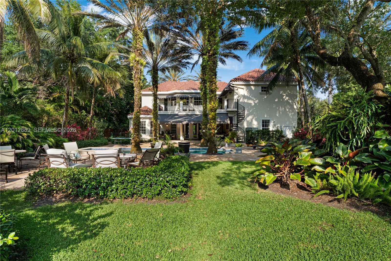 6801 SW 94th St Pinecrest, FL 33156