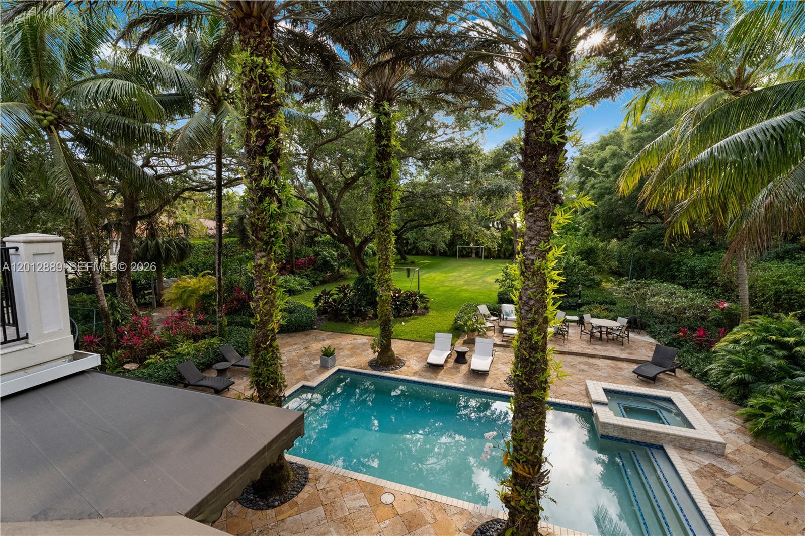 6801 SW 94th St Pinecrest, FL 33156