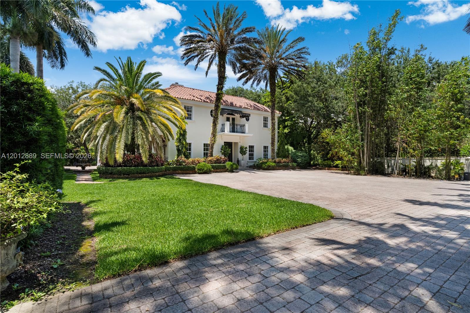 6801 SW 94th St Pinecrest, FL 33156
