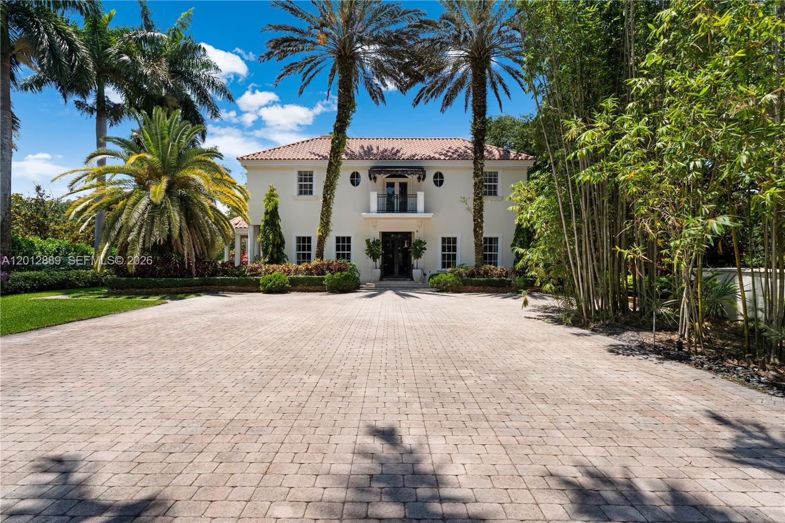 6801 SW 94th St Pinecrest, FL 33156