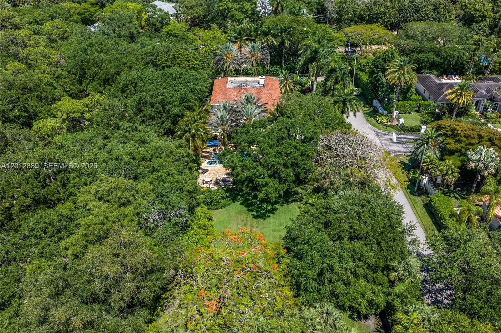 6801 SW 94th St Pinecrest, FL 33156