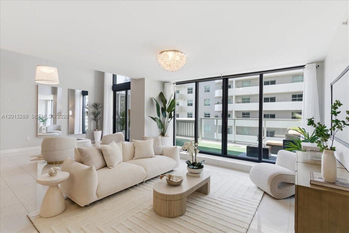 1111 SW 1st Ave #721-N Miami, FL 33130