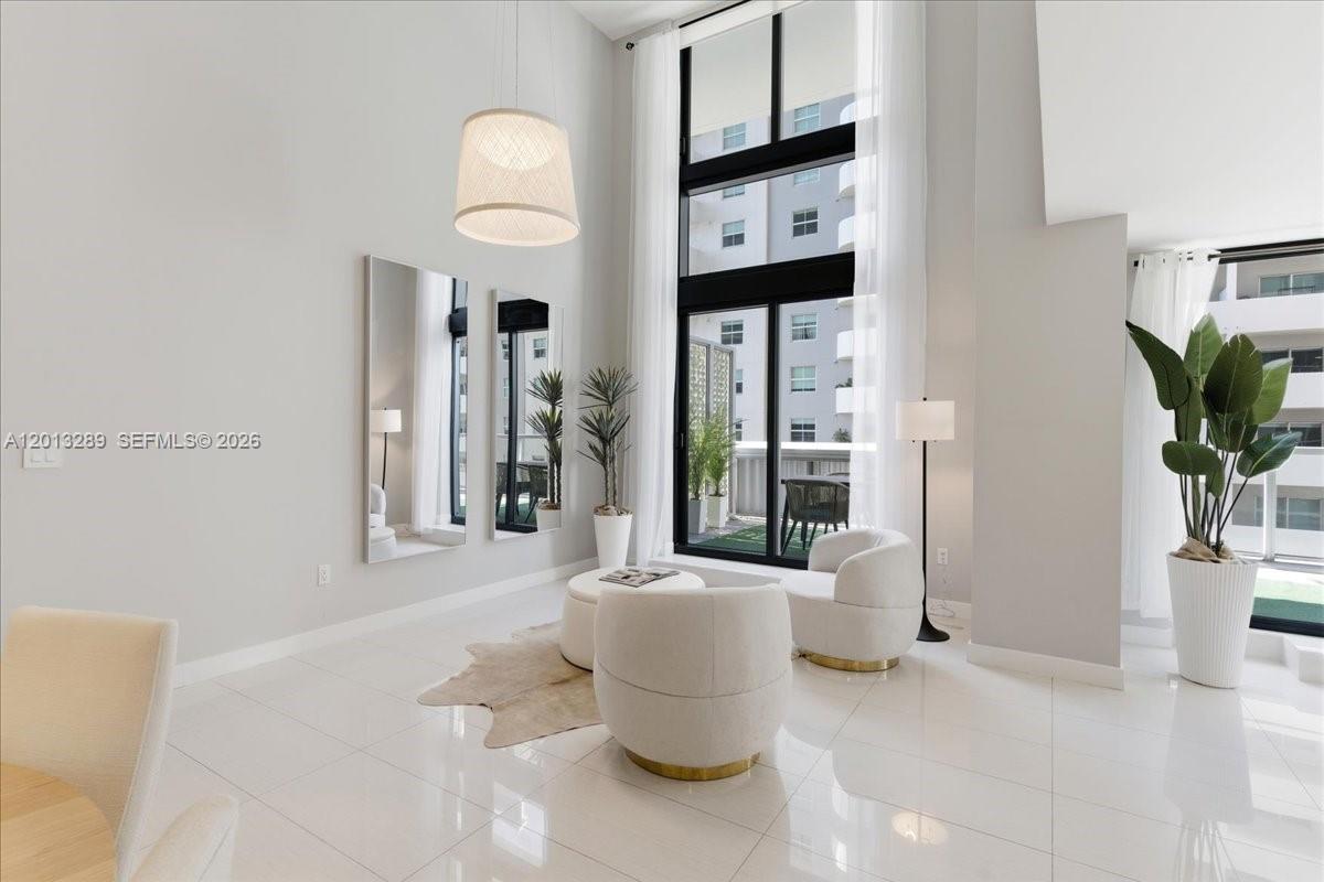 1111 SW 1st Ave #721-N Miami, FL 33130