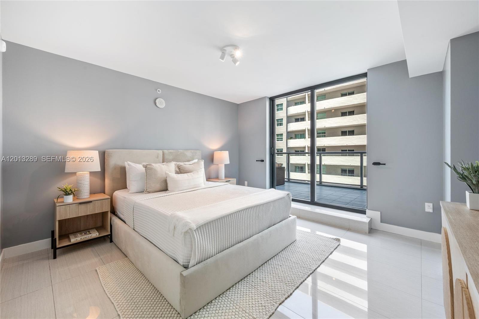1111 SW 1st Ave #721-N Miami, FL 33130