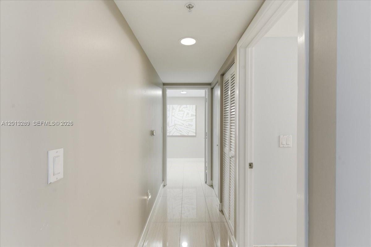 1111 SW 1st Ave #721-N Miami, FL 33130
