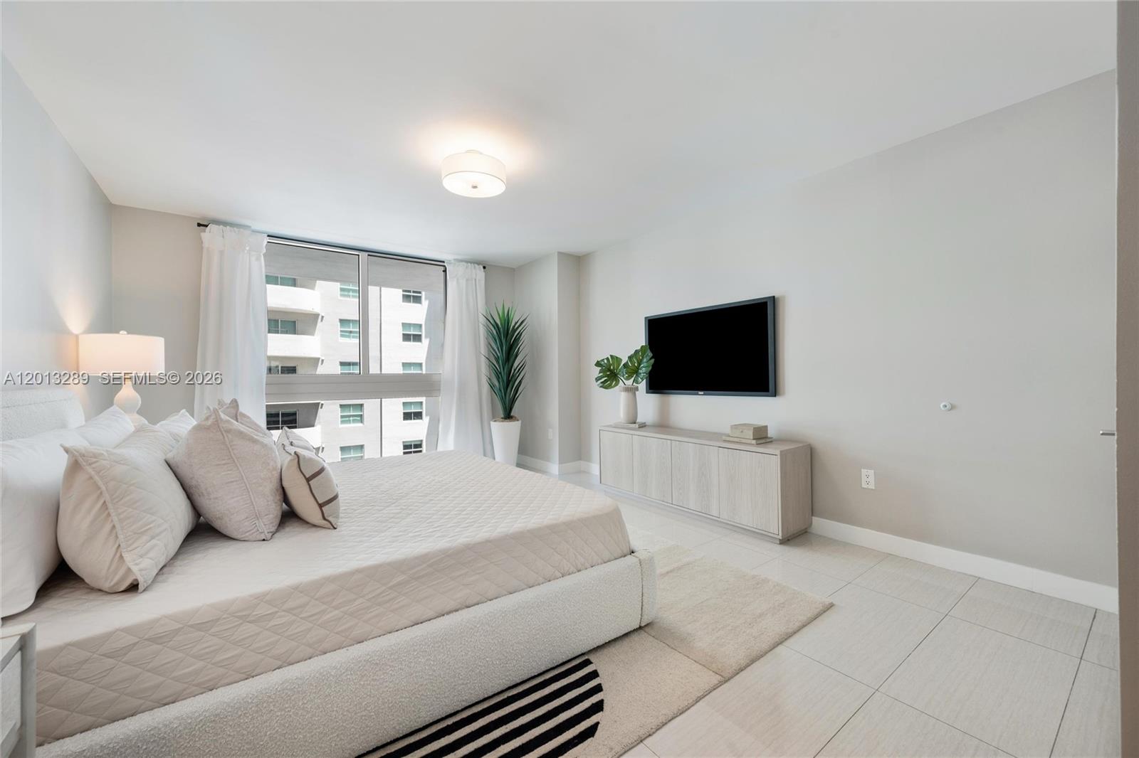 1111 SW 1st Ave #721-N Miami, FL 33130