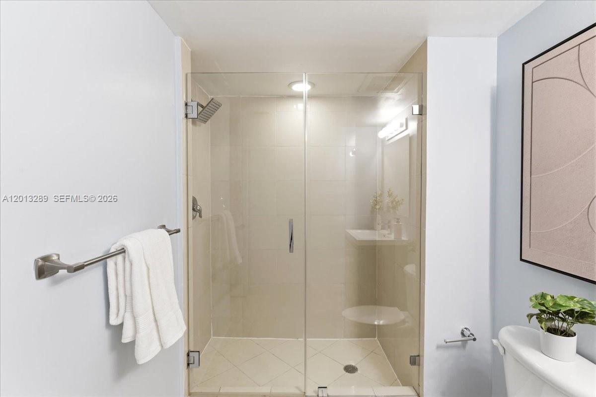 1111 SW 1st Ave #721-N Miami, FL 33130