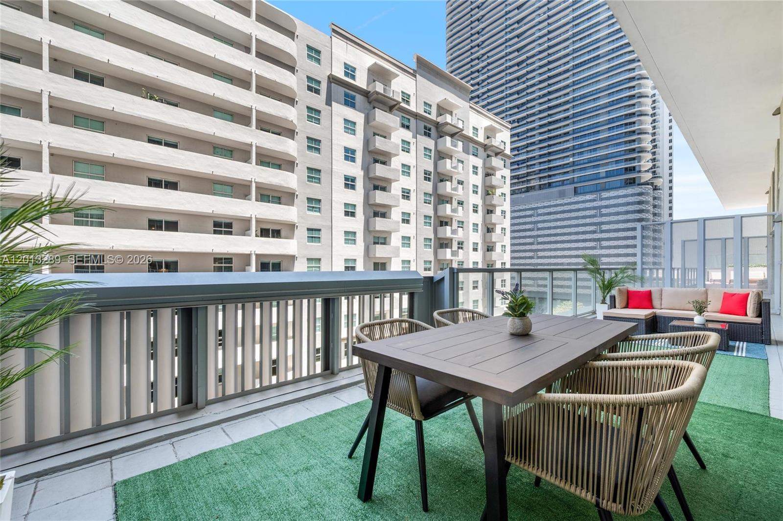 1111 SW 1st Ave #721-N Miami, FL 33130