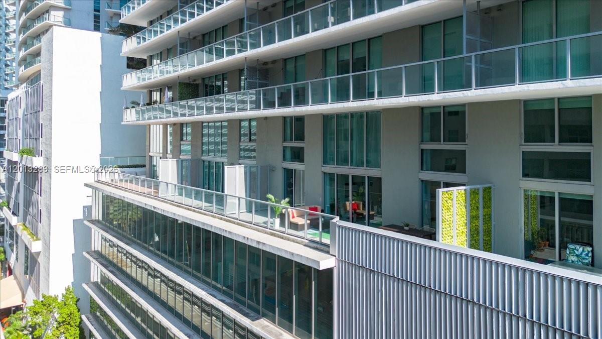 1111 SW 1st Ave #721-N Miami, FL 33130