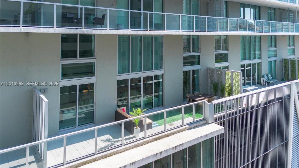 1111 SW 1st Ave #721-N Miami, FL 33130