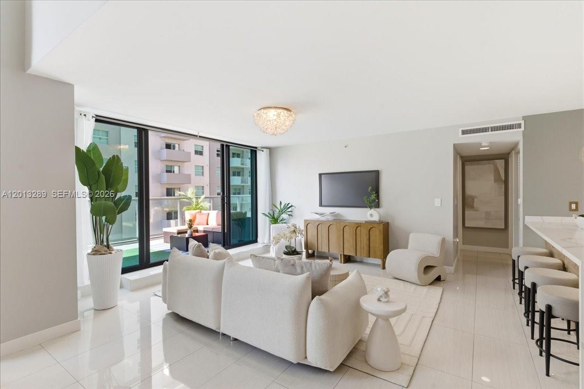 1111 SW 1st Ave #721-N Miami, FL 33130
