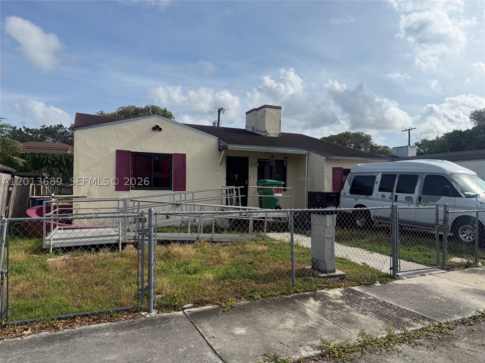 836 NW 49th St