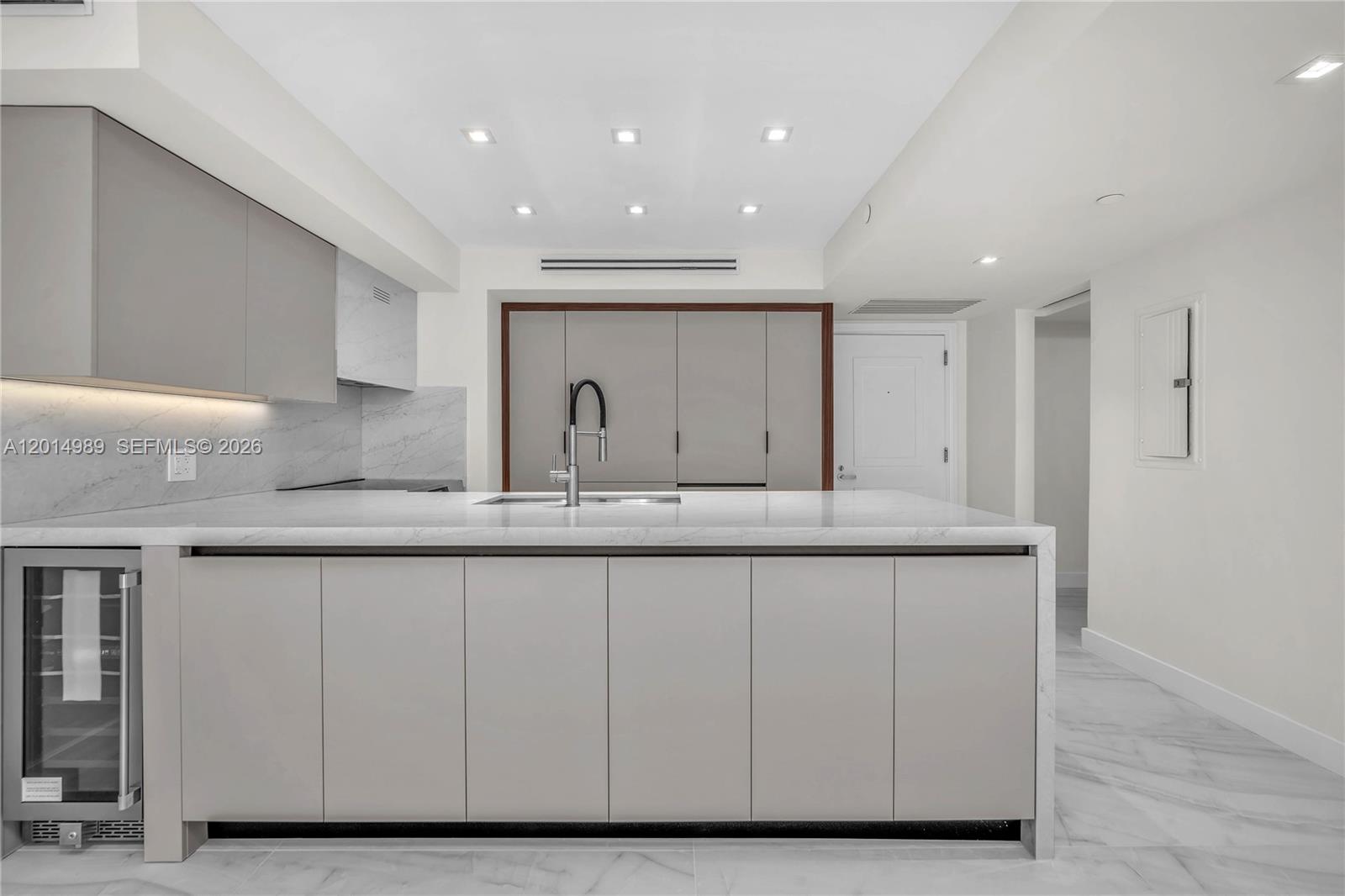 9499 Collins Ave #1009 Surfside, FL 33154