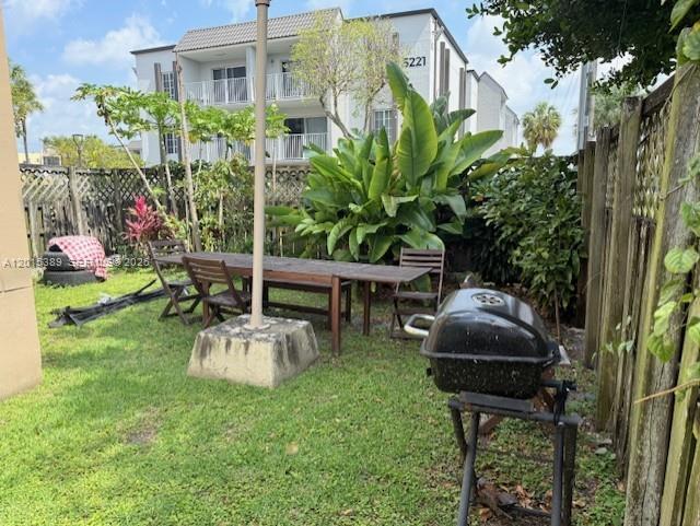 5201 NW Geneva Way #103 Doral, FL 33166
