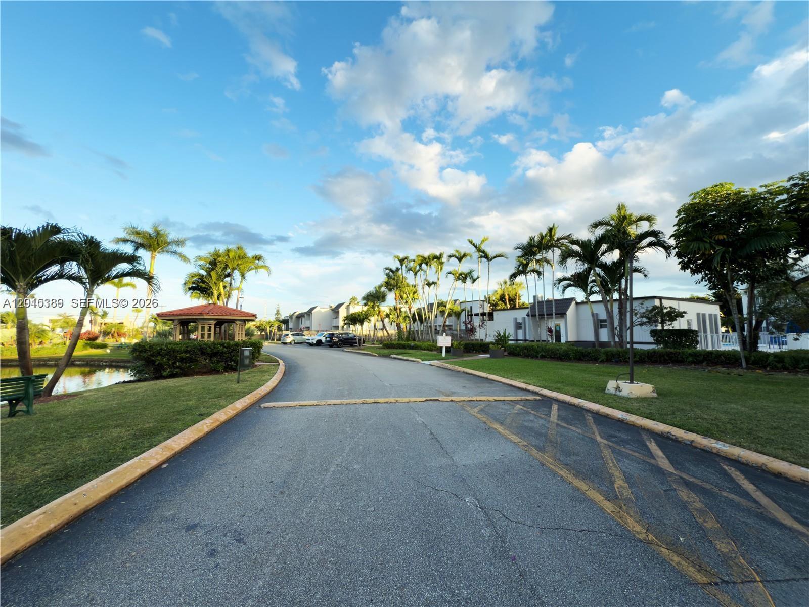 5201 NW Geneva Way #103 Doral, FL 33166