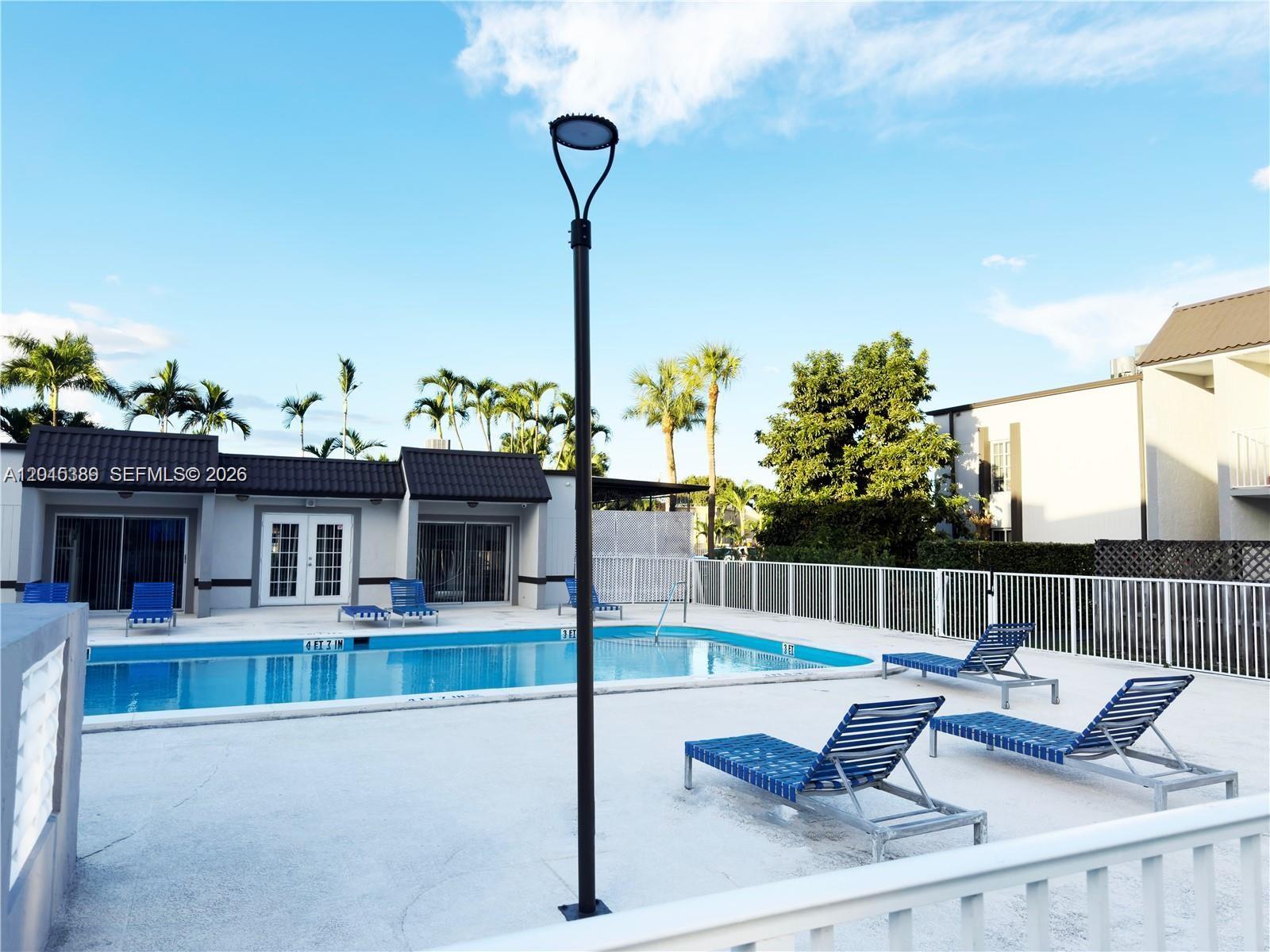 5201 NW Geneva Way #103 Doral, FL 33166