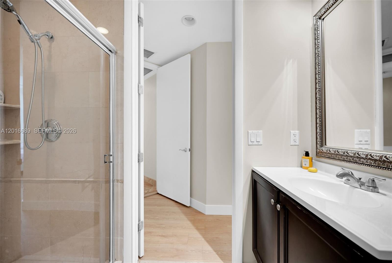 100 S Pointe Dr #801 Miami Beach, FL 33139