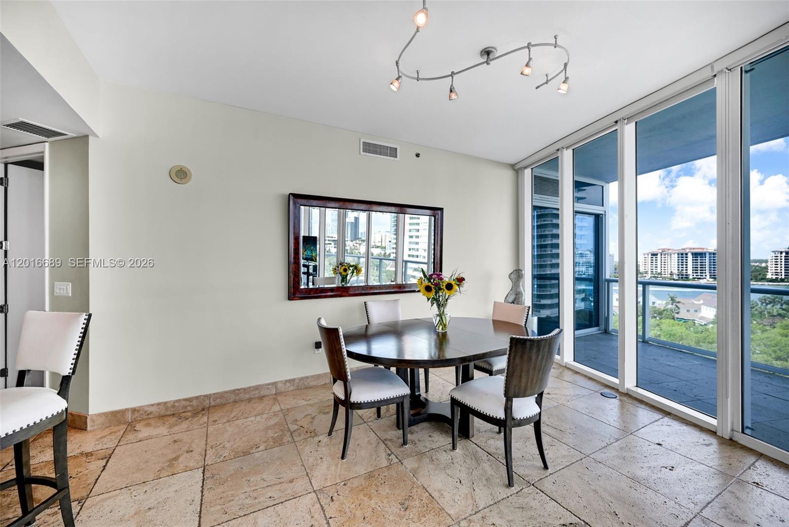 100 S Pointe Dr #801 Miami Beach, FL 33139