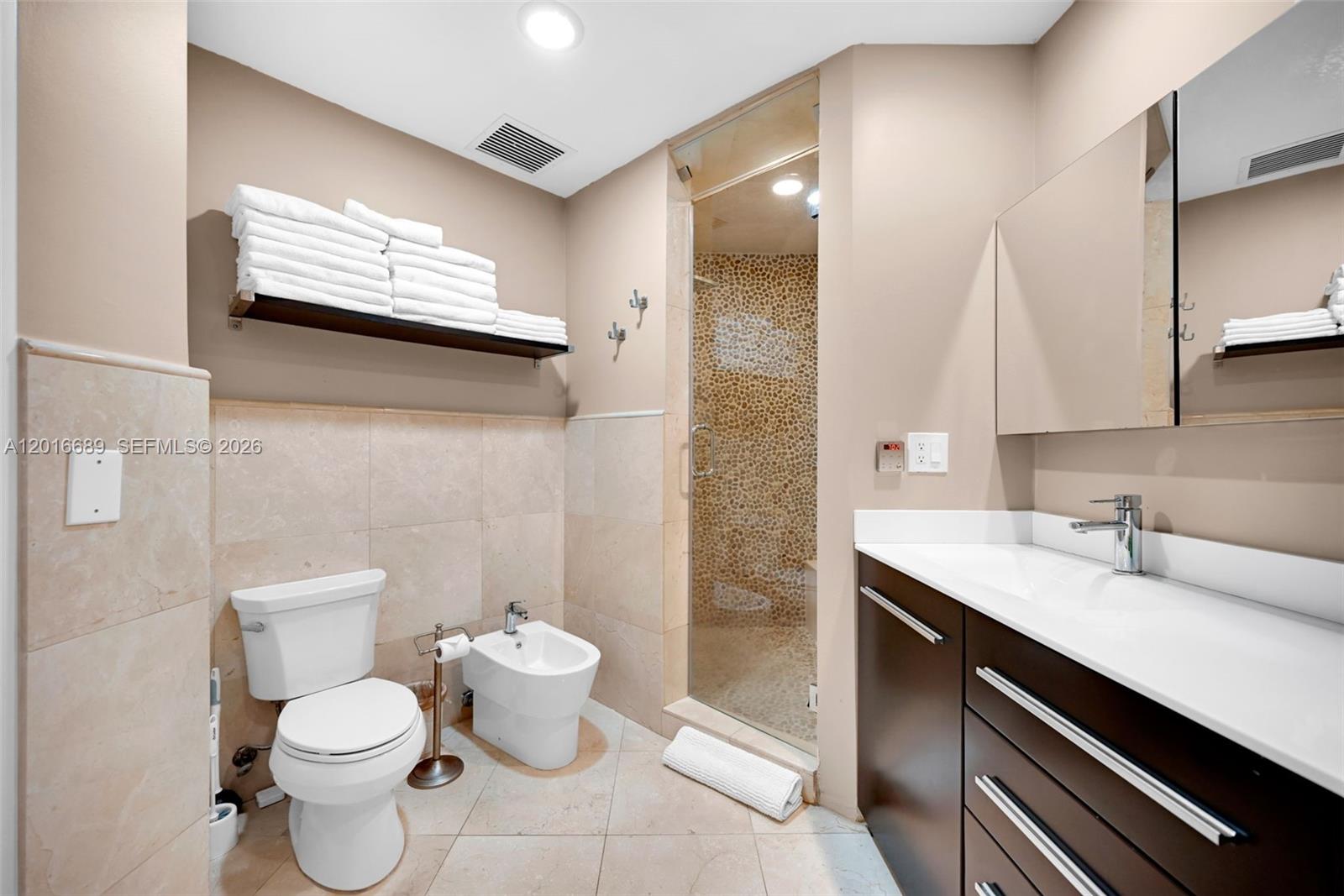 100 S Pointe Dr #801 Miami Beach, FL 33139