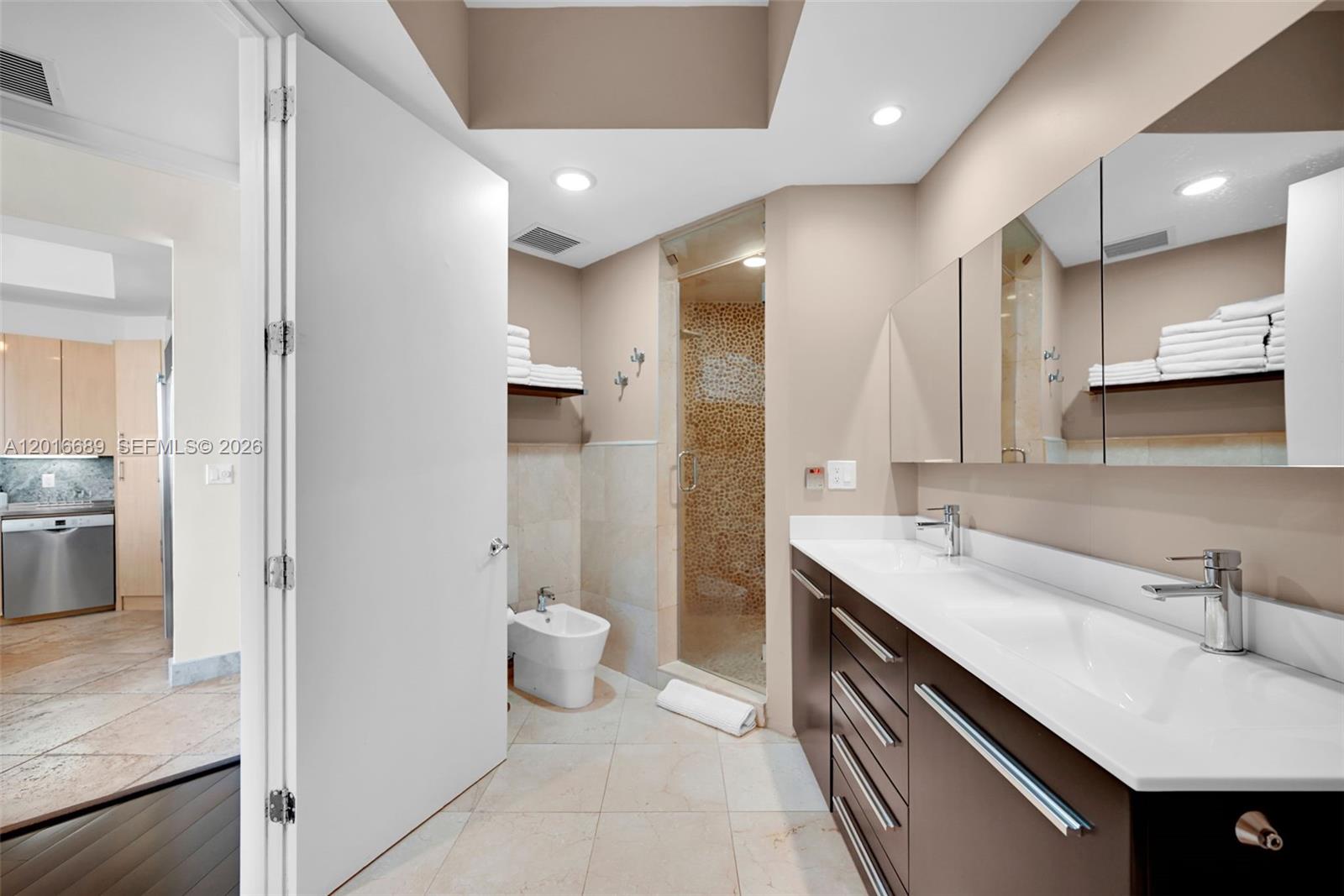 100 S Pointe Dr #801 Miami Beach, FL 33139