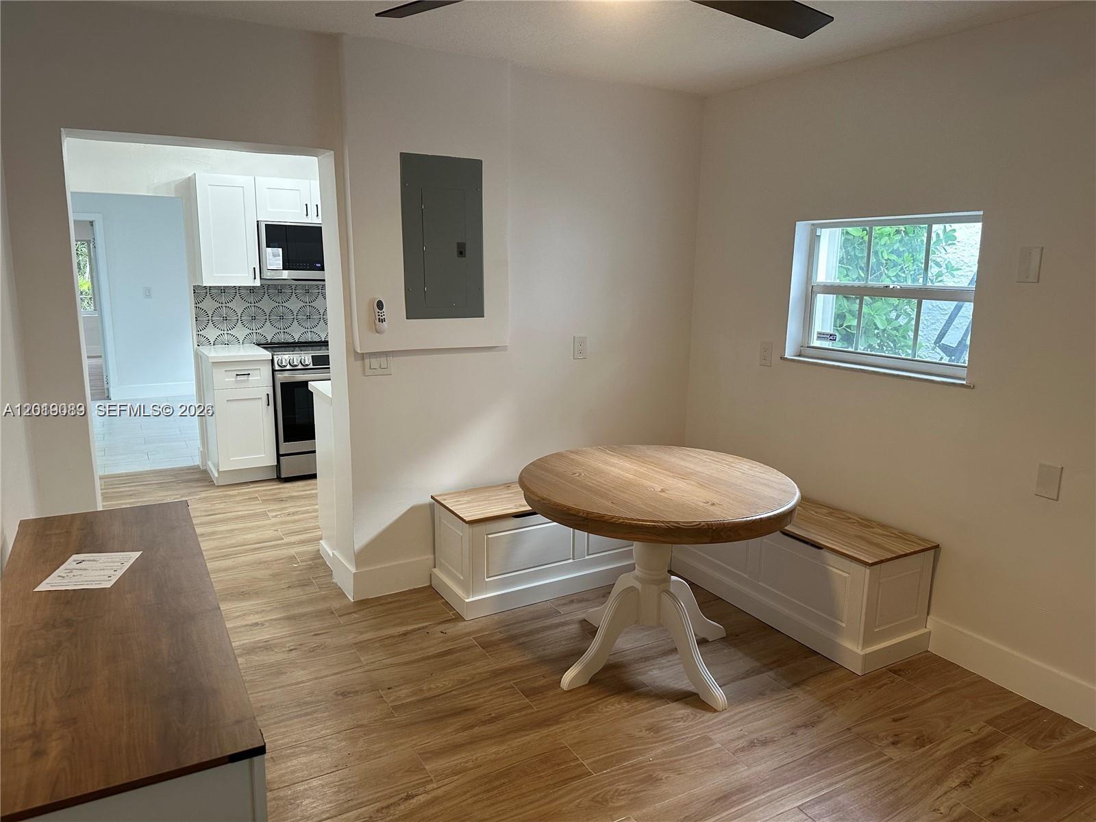 517 Navarre #517 Coral Gables, FL 33134