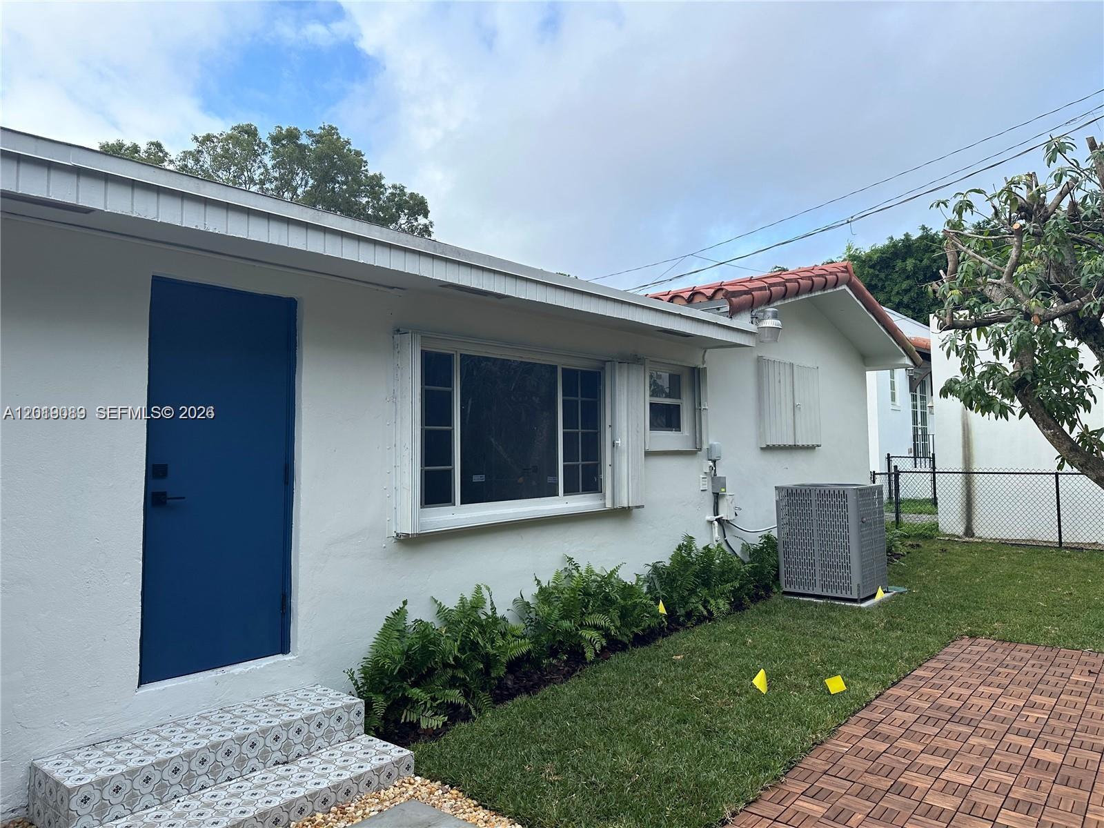 517 Navarre #517 Coral Gables, FL 33134