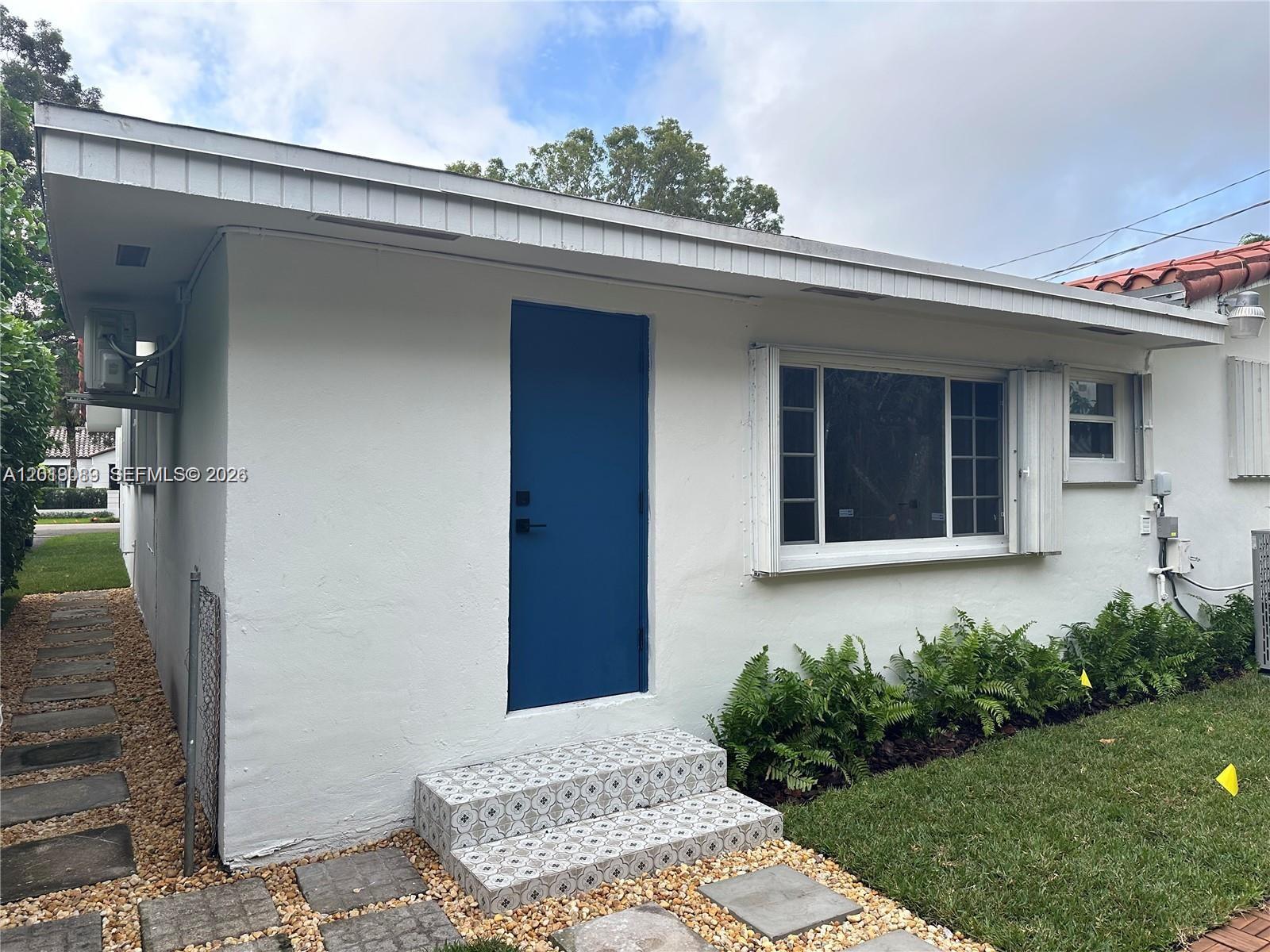 517 Navarre #517 Coral Gables, FL 33134