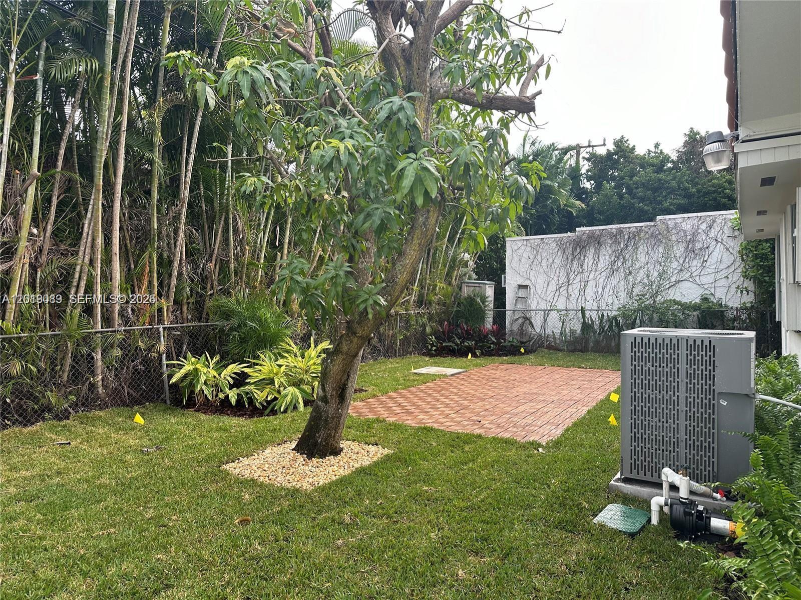 517 Navarre #517 Coral Gables, FL 33134