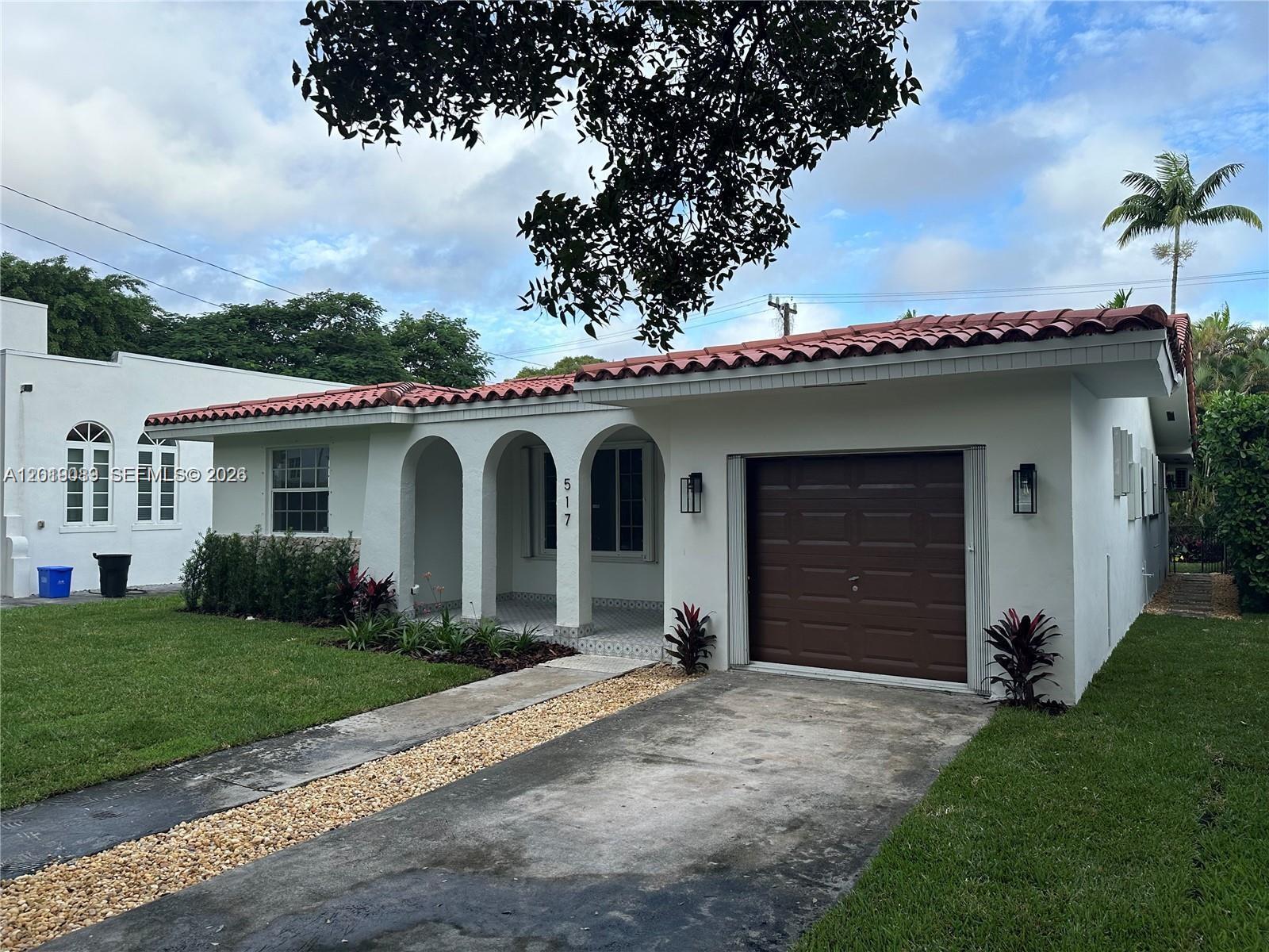 517 Navarre #517 Coral Gables, FL 33134