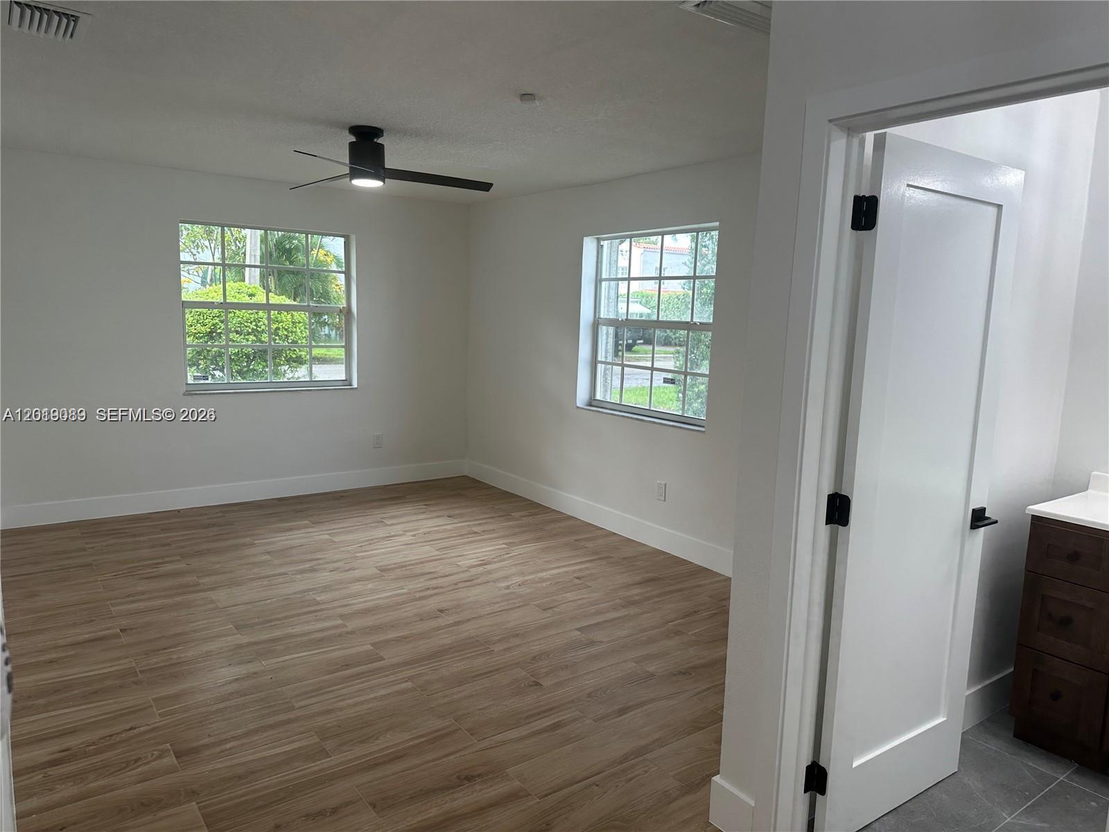 517 Navarre #517 Coral Gables, FL 33134