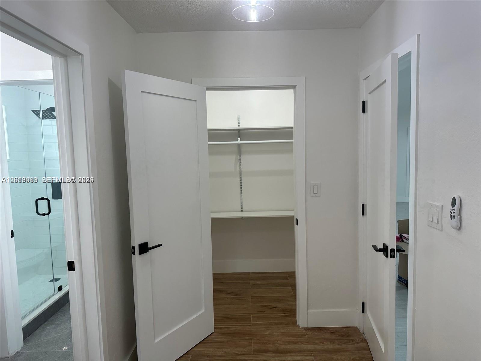 517 Navarre #517 Coral Gables, FL 33134