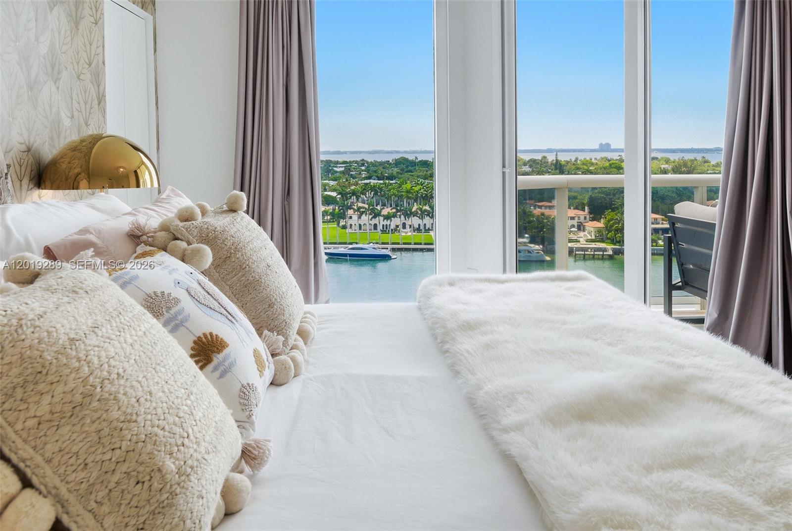 4779 Collins Ave #1206 Miami Beach, FL 33140