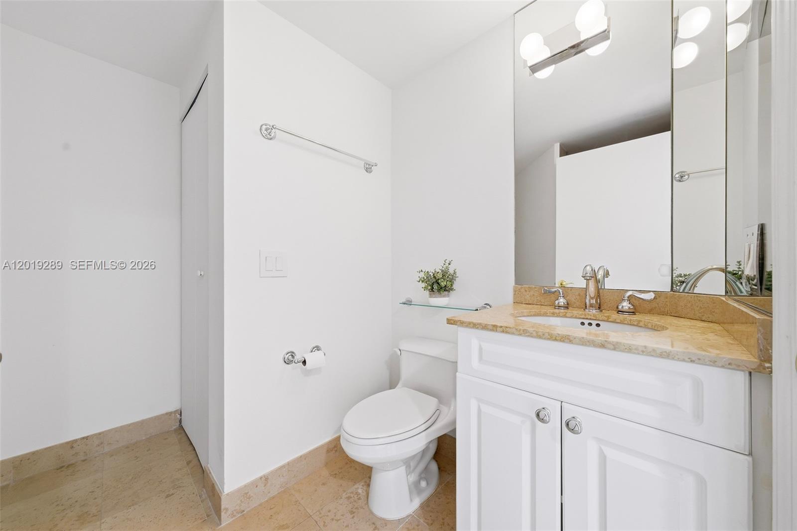 4779 Collins Ave #1206 Miami Beach, FL 33140