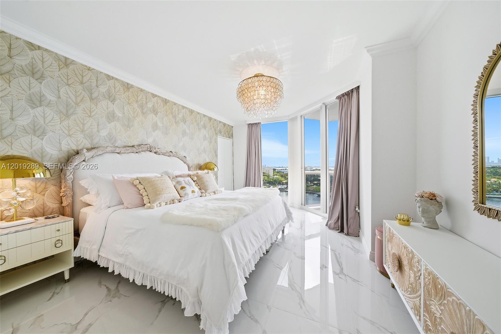 4779 Collins Ave #1206 Miami Beach, FL 33140