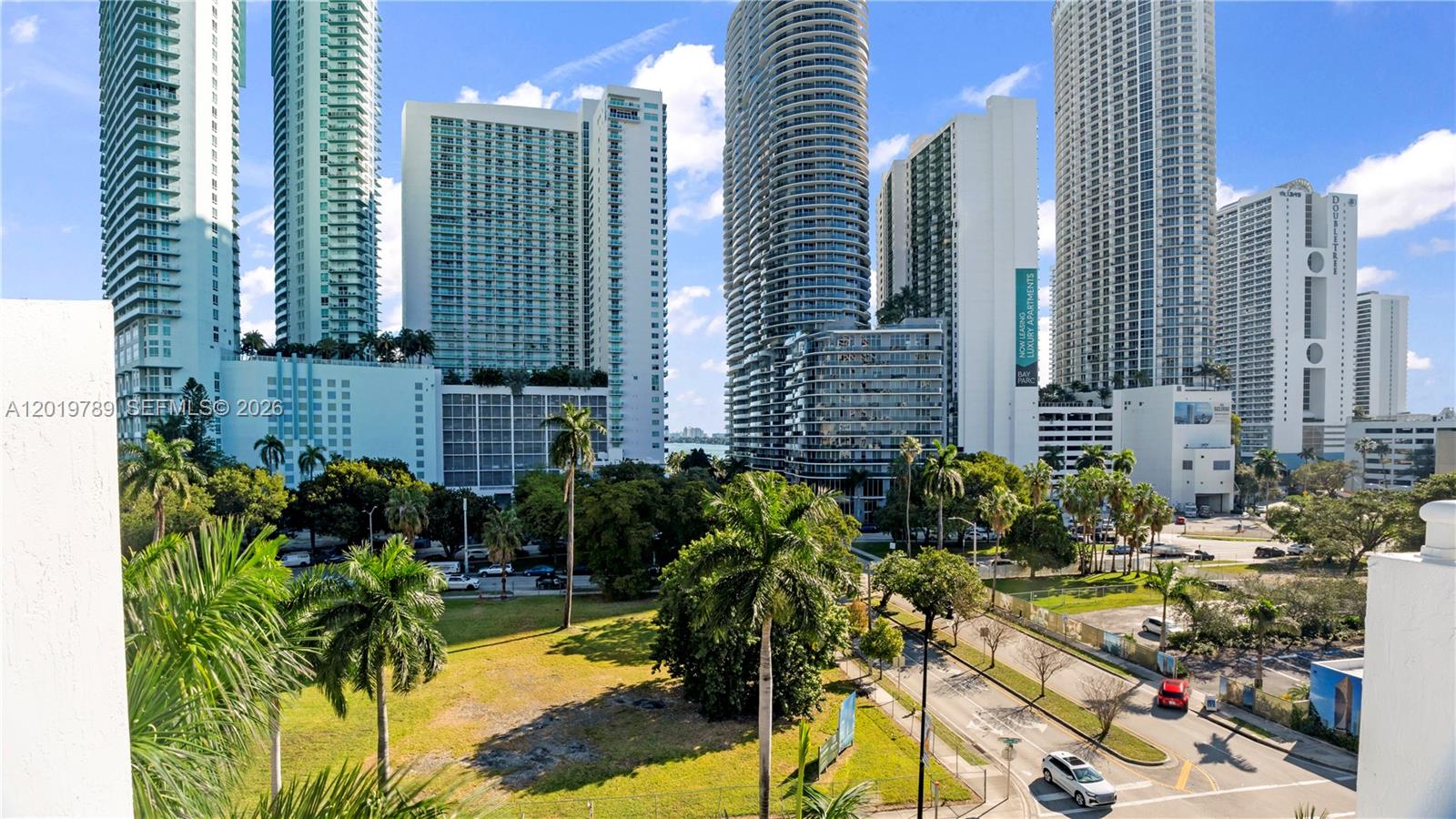 image 1800 Biscayne Plaza1