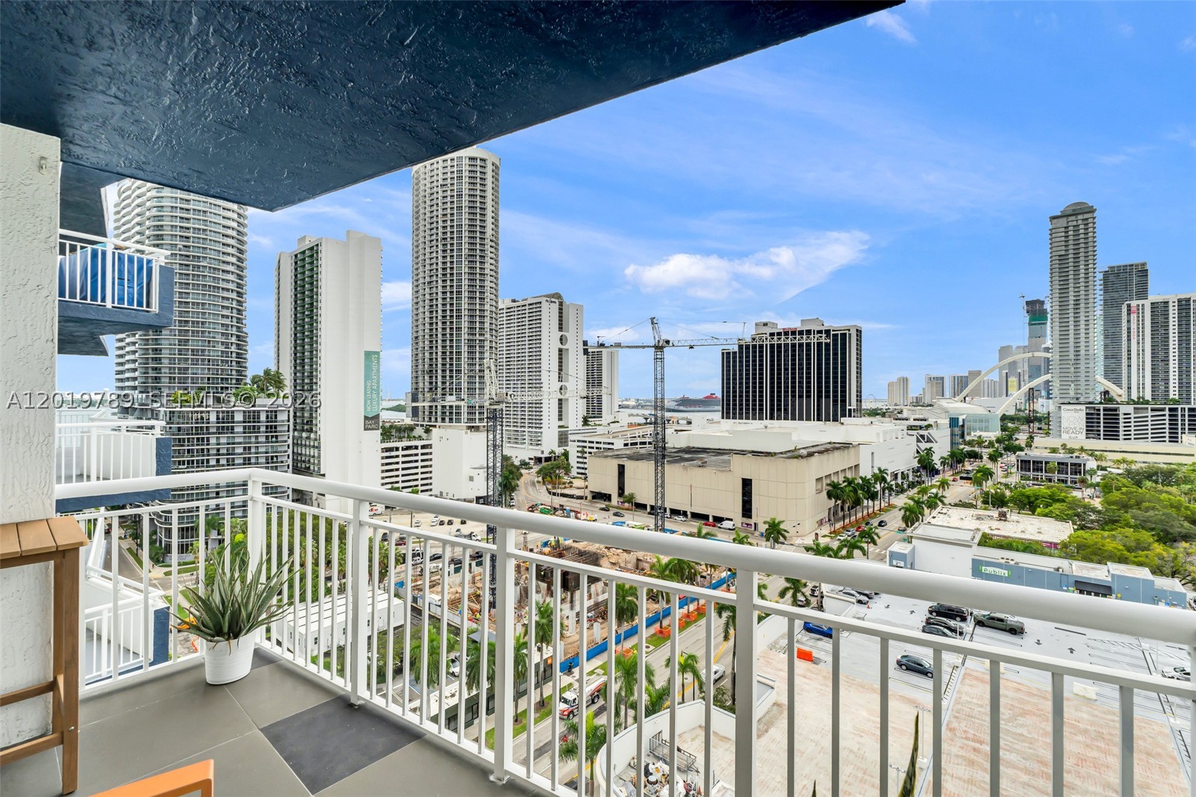 image 1800 Biscayne Plaza20