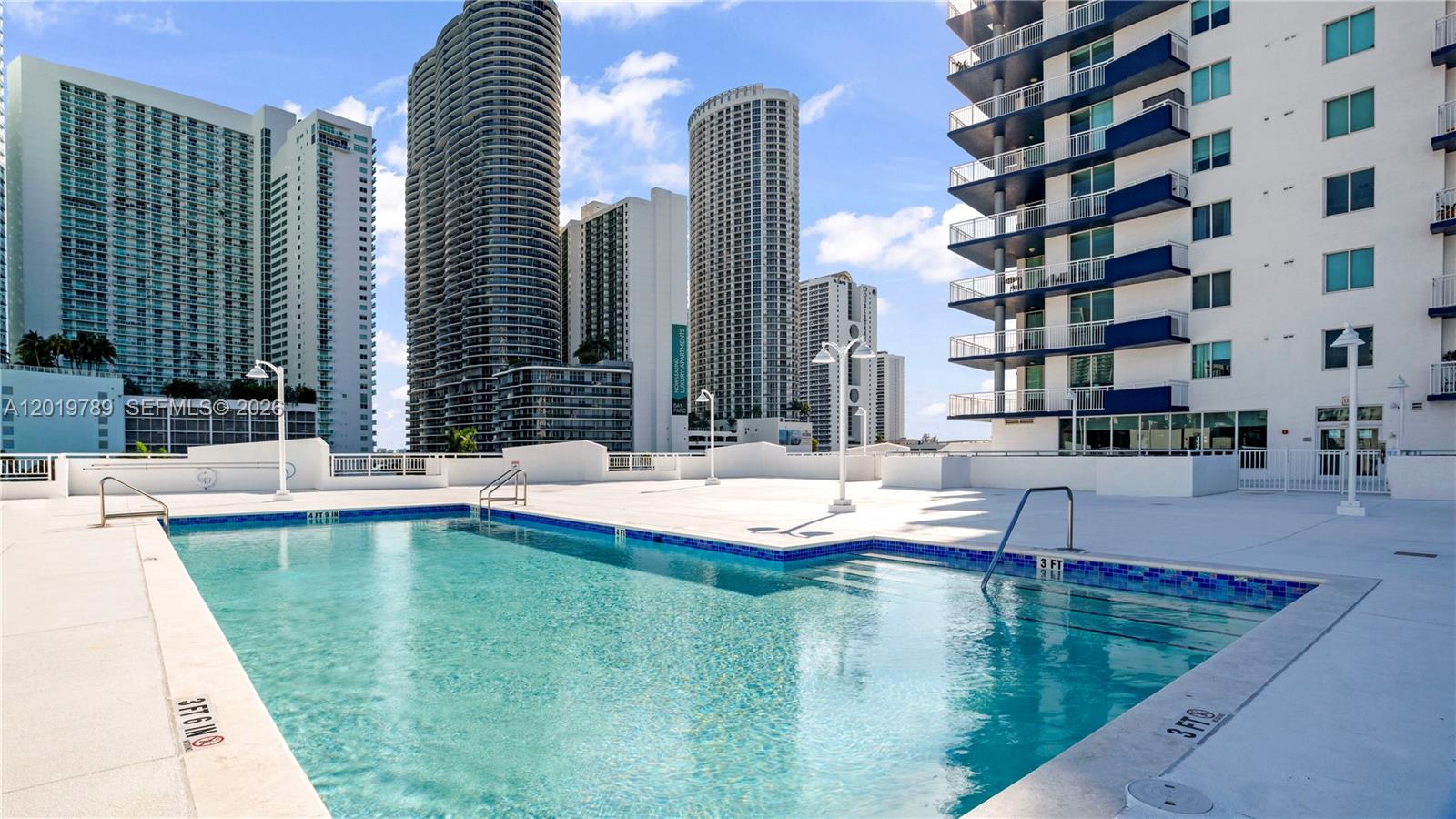 image 1800 Biscayne Plaza2