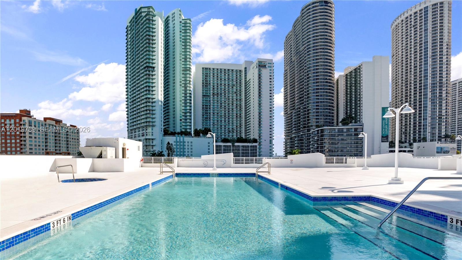 image 1800 Biscayne Plaza3