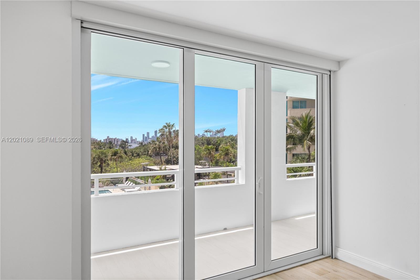 400 S Pointe Dr #409 Miami Beach, FL 33139