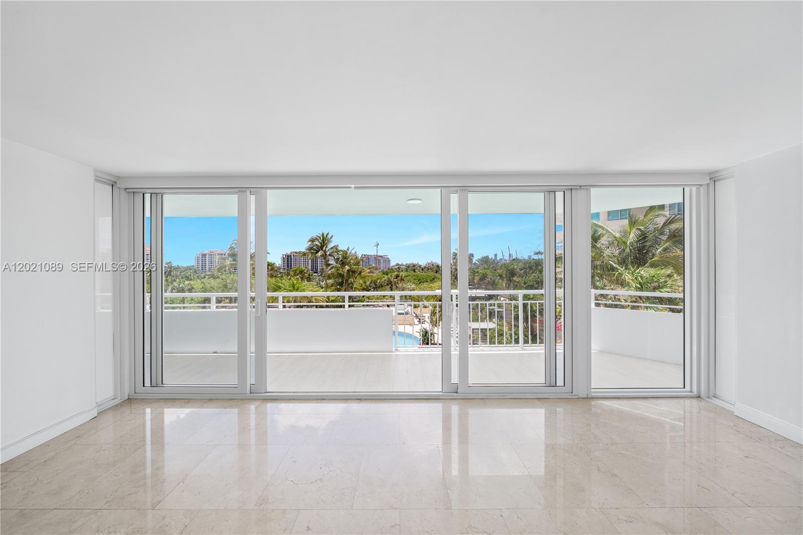 400 S Pointe Dr #409 Miami Beach, FL 33139