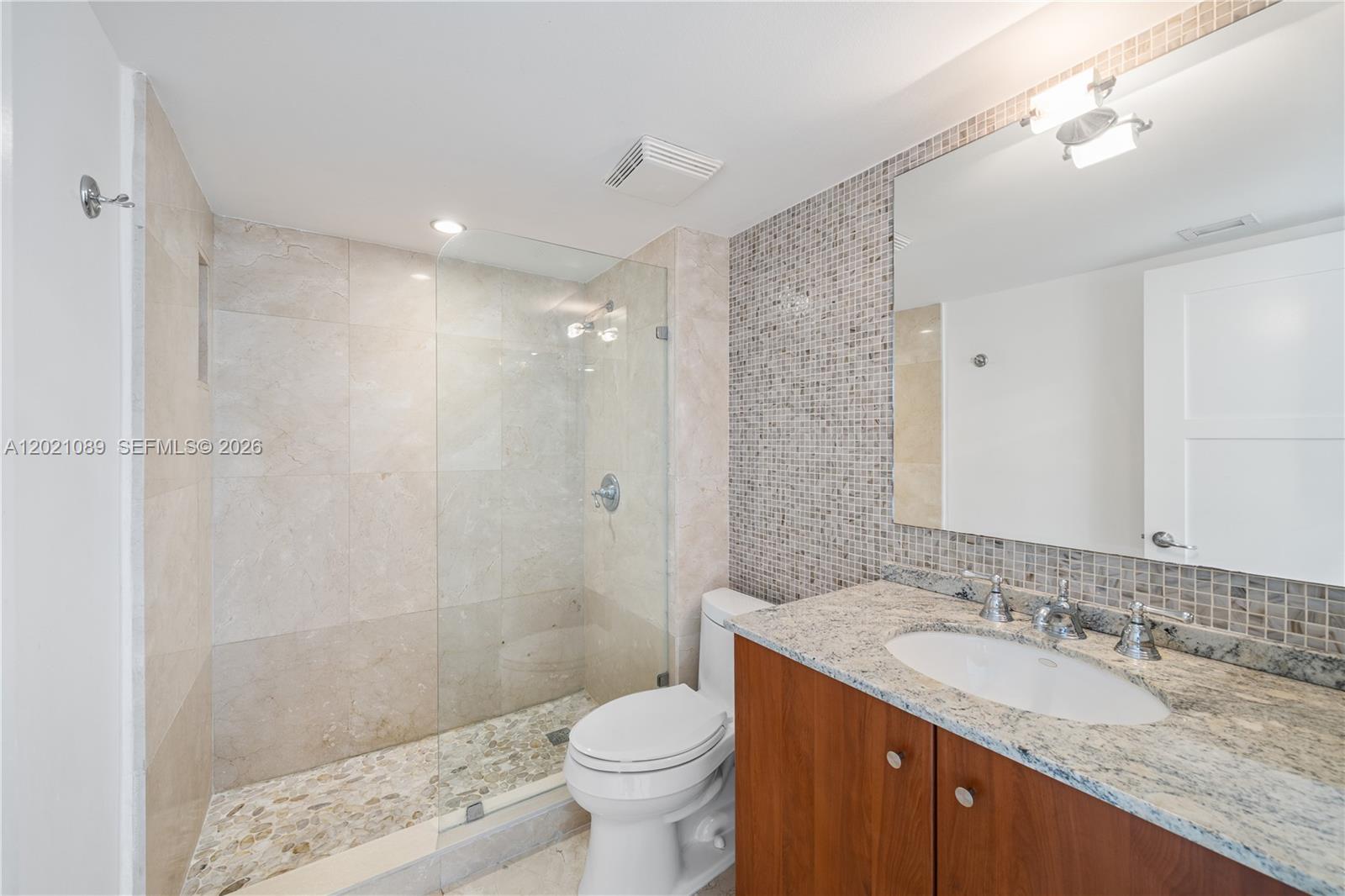 400 S Pointe Dr #409 Miami Beach, FL 33139