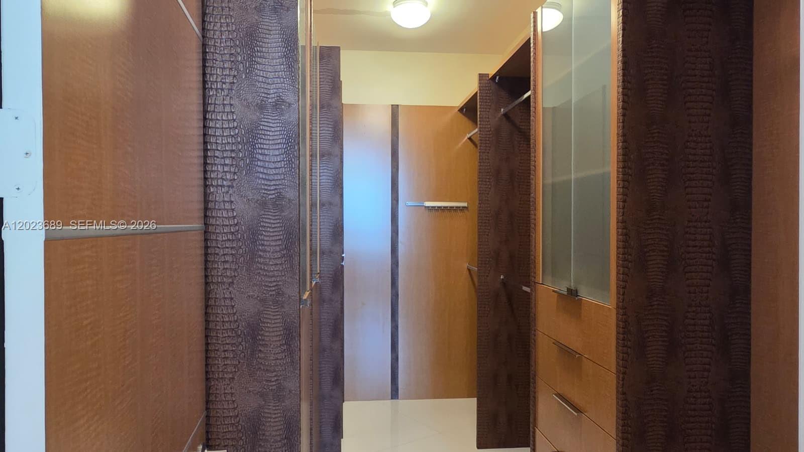 15811 Collins Ave #3807 Sunny Isles Beach, FL 33160