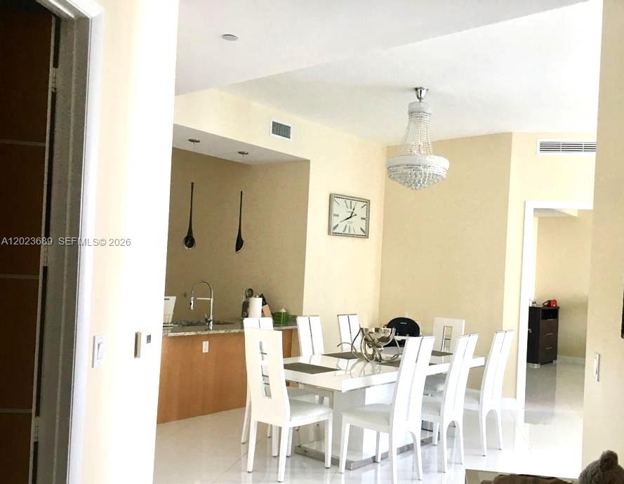 15811 Collins Ave #3807 Sunny Isles Beach, FL 33160