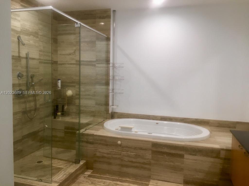 15811 Collins Ave #3807 Sunny Isles Beach, FL 33160