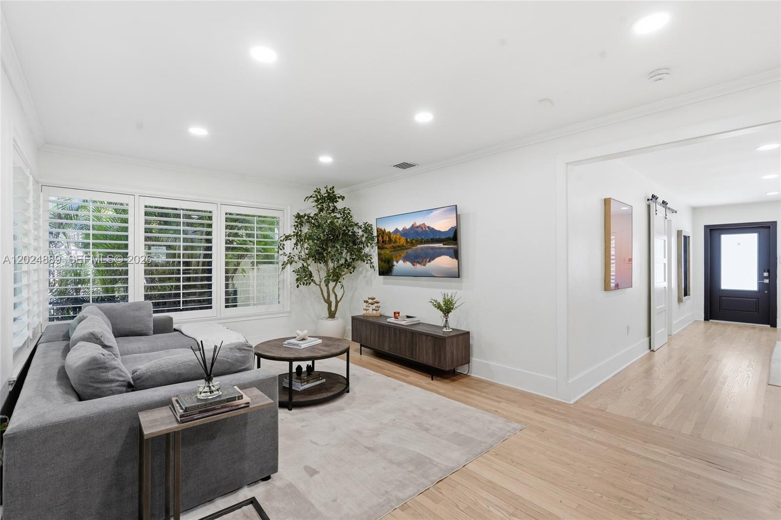 1505 Robbia Ave Coral Gables, FL 33146