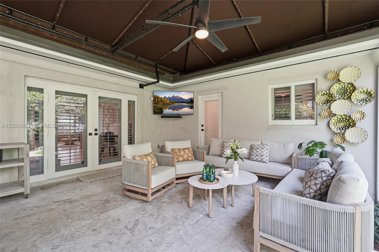 1505 Robbia Ave Coral Gables, FL 33146