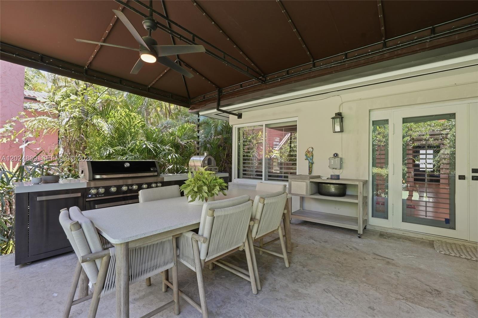 1505 Robbia Ave Coral Gables, FL 33146